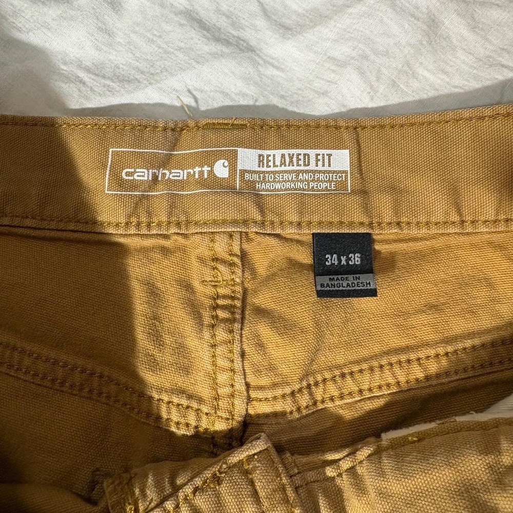 Mens Carhartt Pants Worn with Relaxed Fit - Picture 7 of 8